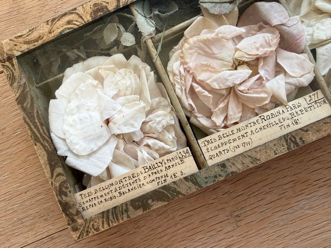 期間限定出品激レアフランスアンティーク布花サンプルガラスケース入り