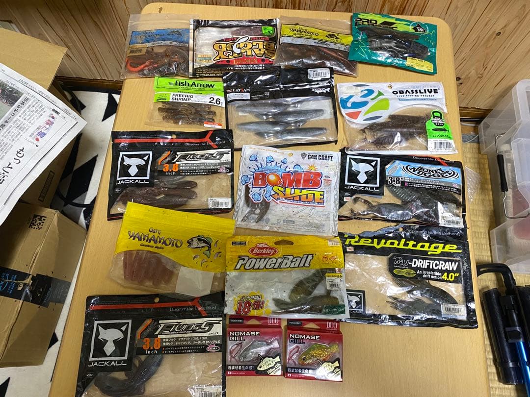 ★BASS引退セット！ルア一50個他多数　BOX毎　意外なおまけ有り