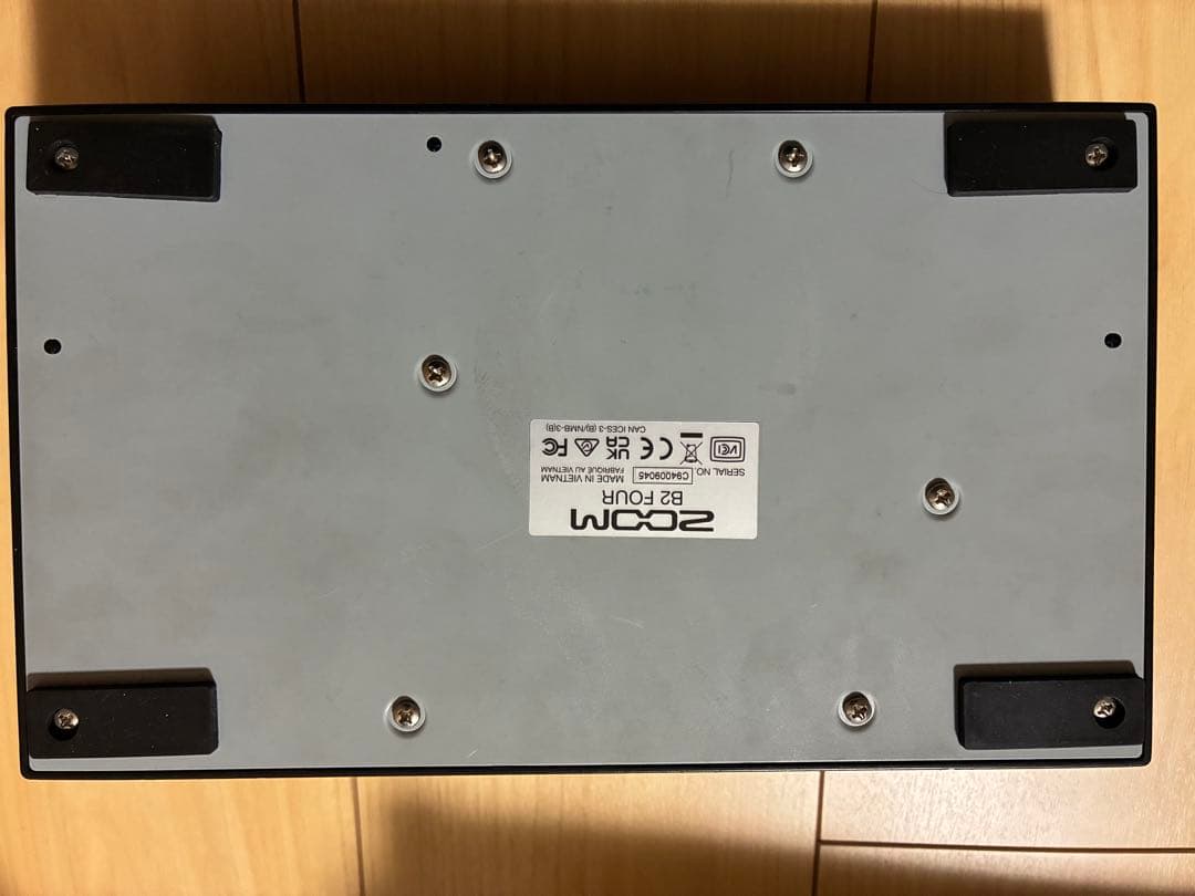 ZOOM B2 Four ベース用 マルチエフェクター