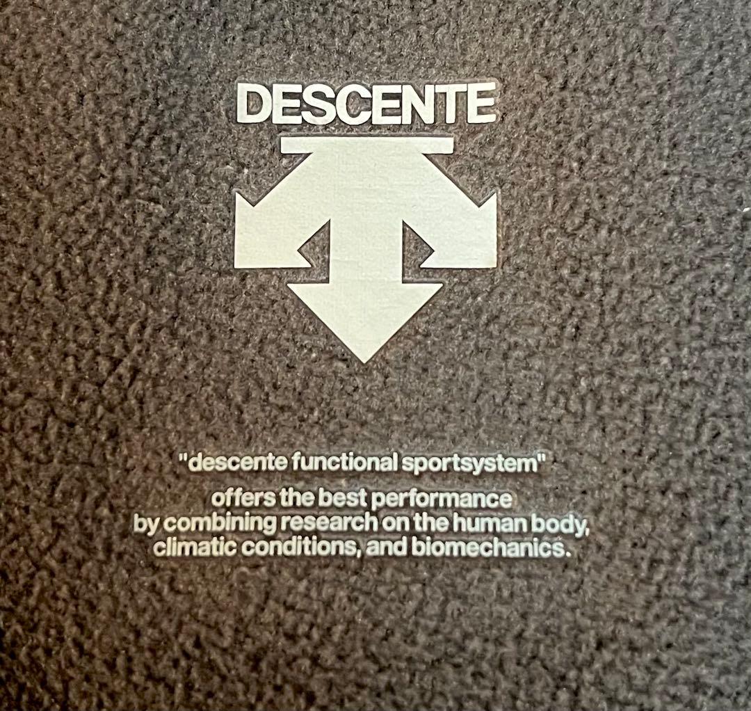 DESCENTE ソフトシェルジャケット 品番 DRC-6702 サイズ　L