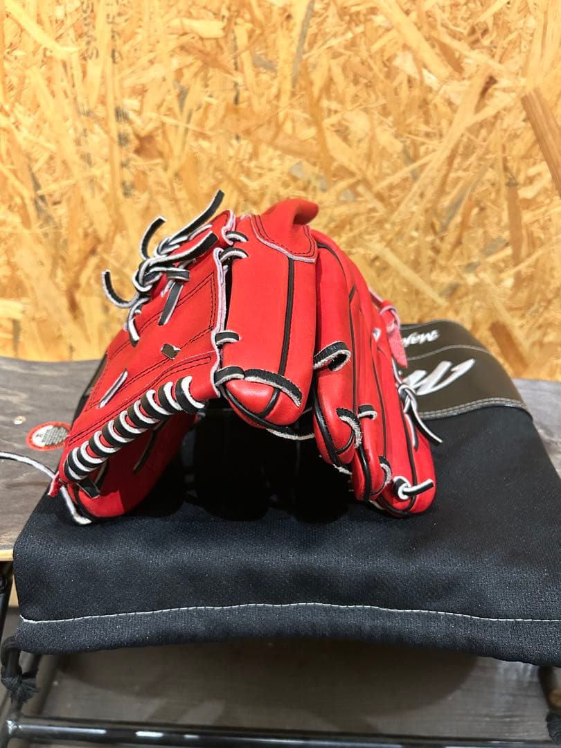 ミズノプロ 軟式グローブ ピッチャー 用　伊藤モデル