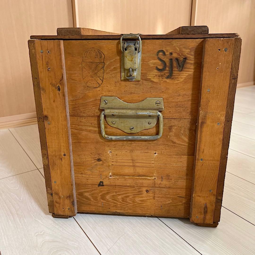 スウェーデン軍　木箱　アンティーク