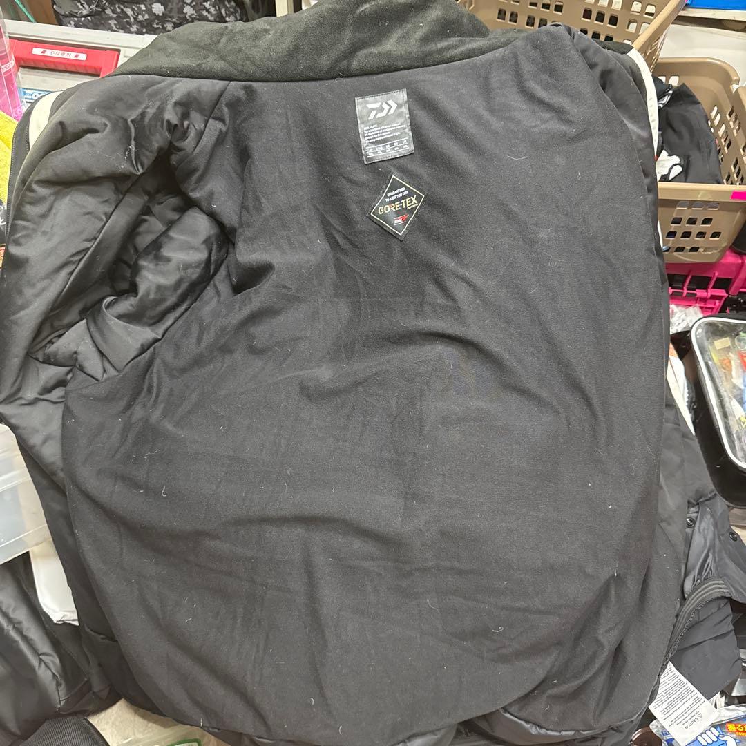 ダイワ　プロバイザー ゴアテックス　コンビアップ　安心のダイワ‼️格好良く暖かい‼️