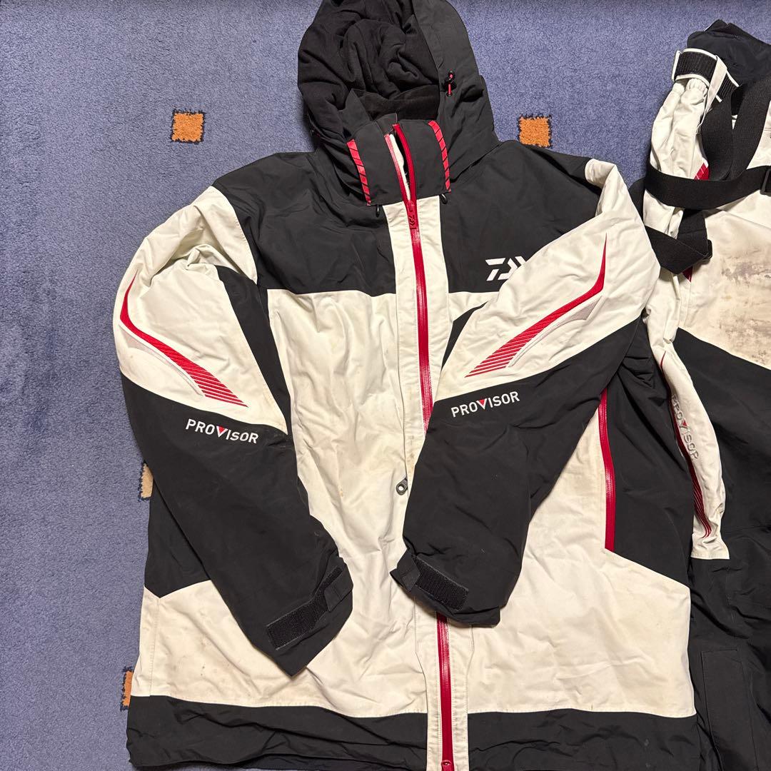 ダイワ　プロバイザー ゴアテックス　コンビアップ　安心のダイワ‼️格好良く暖かい‼️
