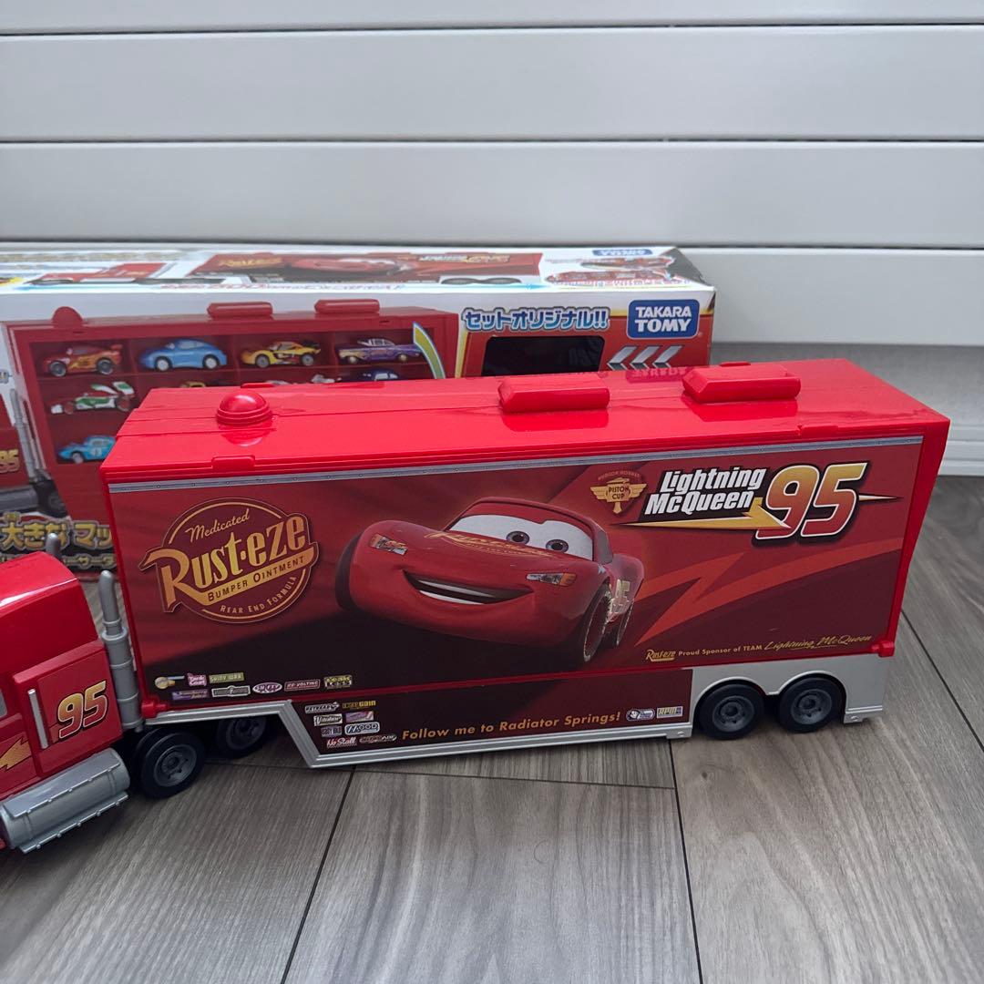 634.【廃盤品】カーズトミカ♡たくさんのせよう！大きなマック　トレーラー