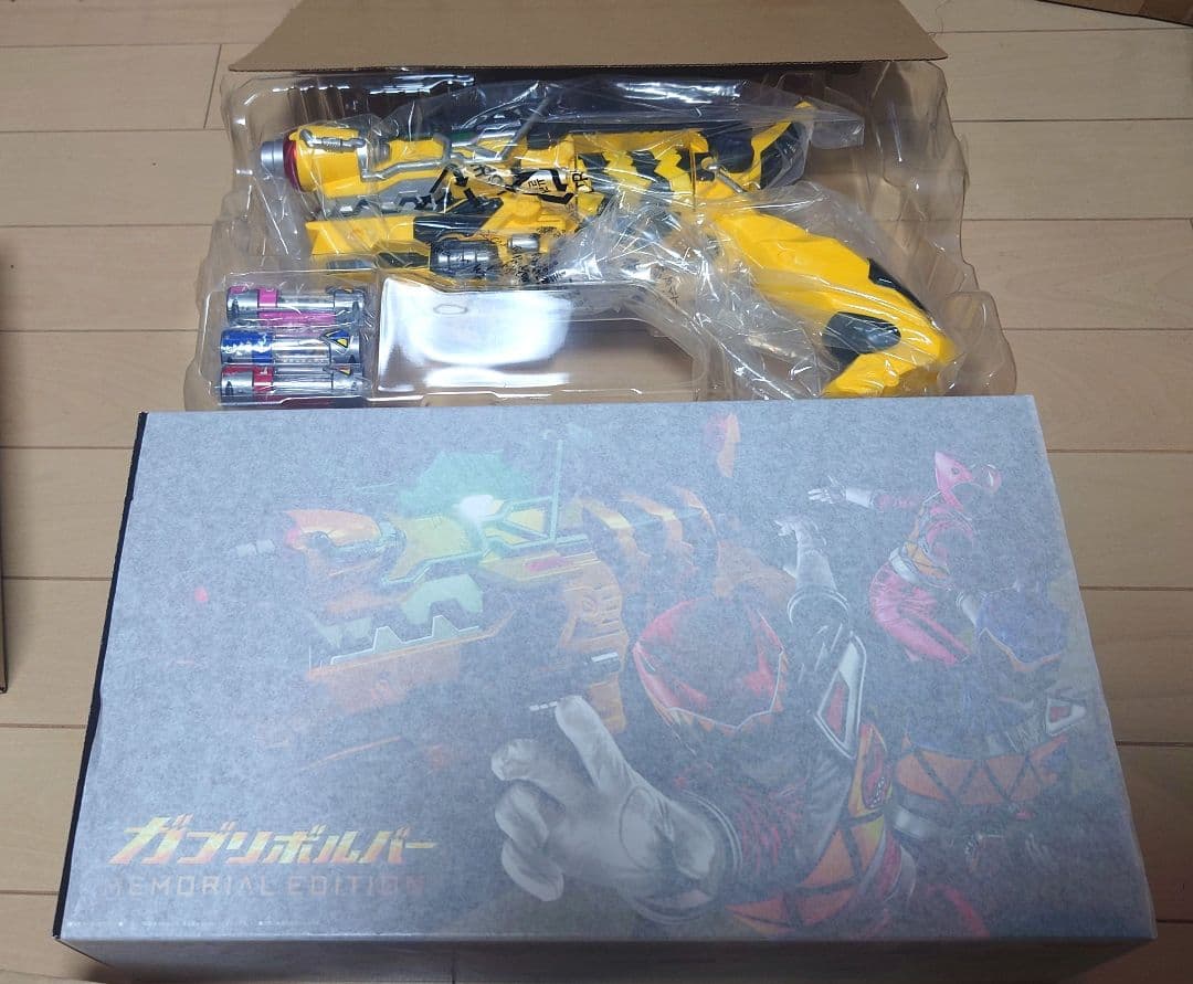 値下【4点セット】ガブリボルバー＆ガブリカリバー メモリアル＋ダイキャスト獣電池