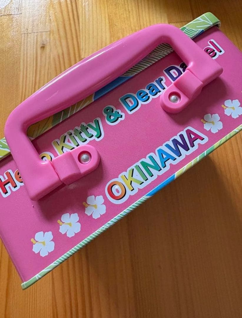 ハローキティ 23年前 沖縄限定 日焼け キティ＆ダニエル トランク缶 レア