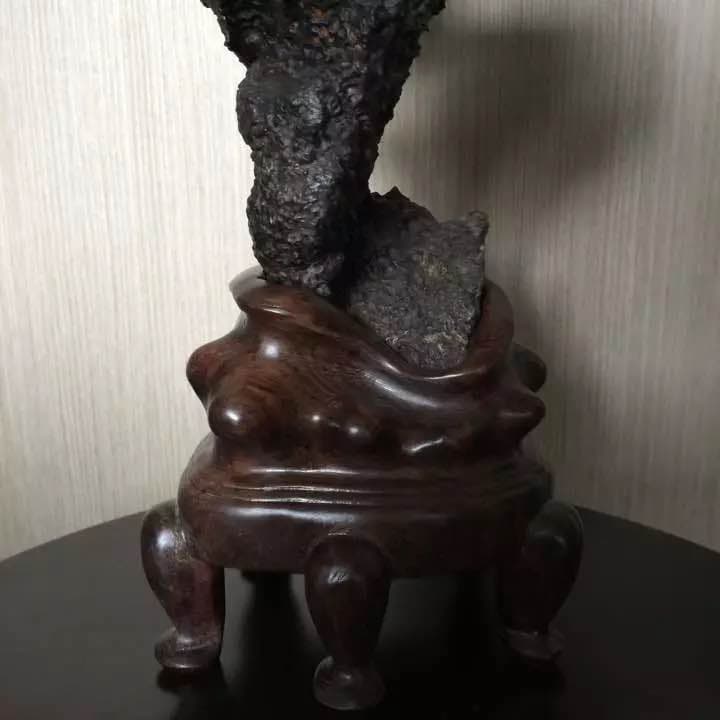 中国 天然太湖石 紅木