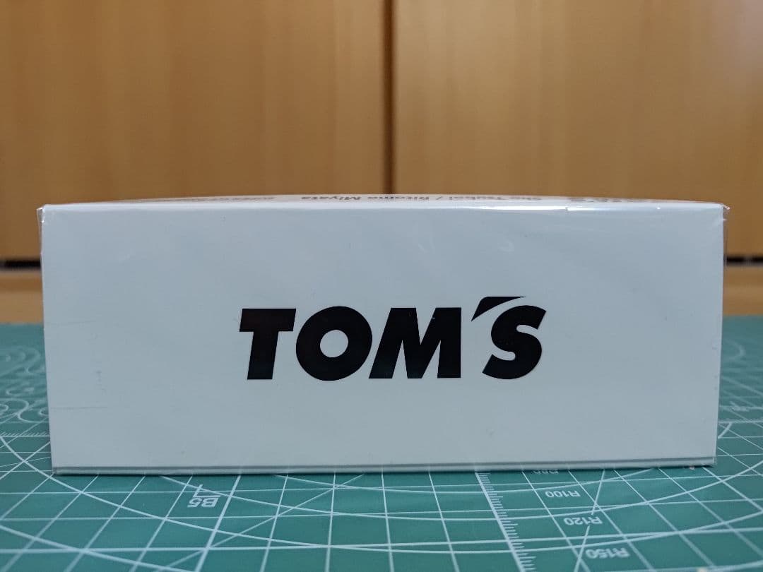 スパーク SPARK 1/43 au TOM'S GR Supra 2023