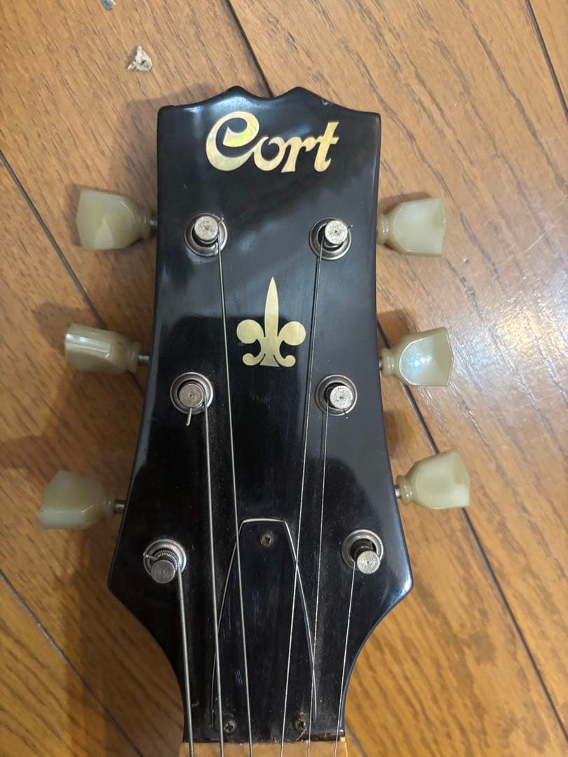 美品Cort レスポールタイプ