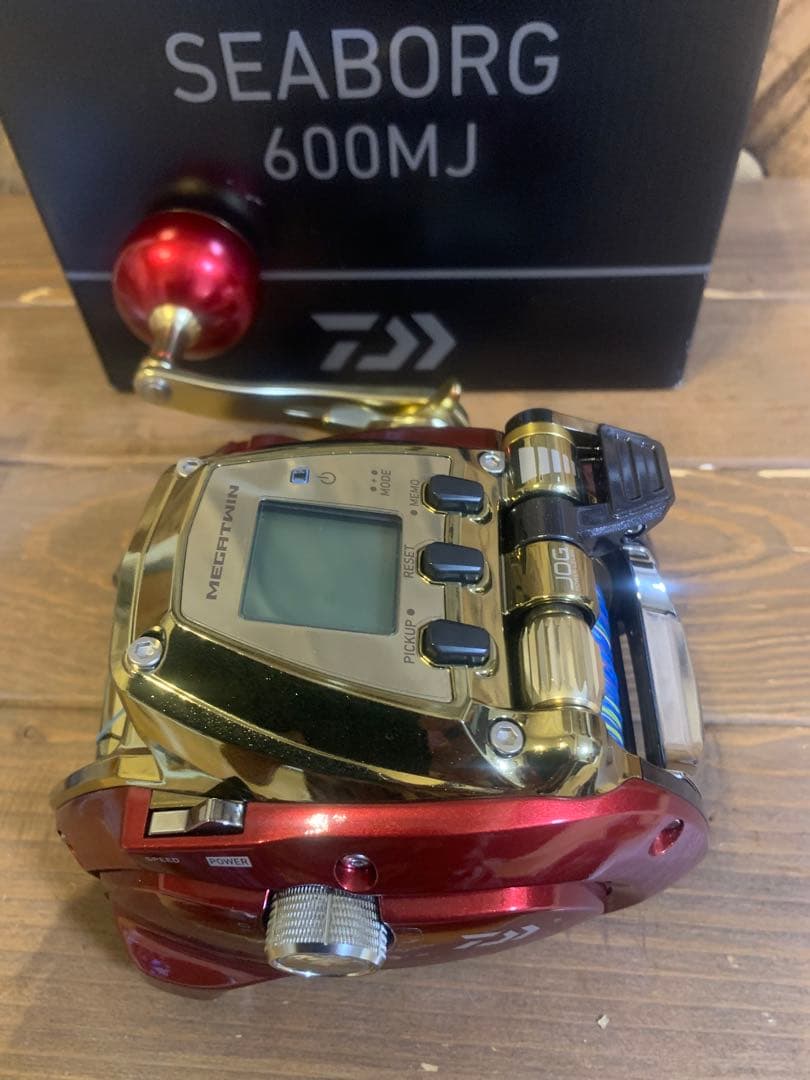 極美品！使用1回！シーボーグ600ＭＪ 電動リール SEABORG DAIWA