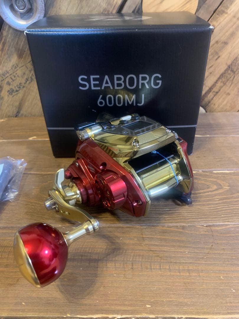 極美品！使用1回！シーボーグ600ＭＪ 電動リール SEABORG DAIWA