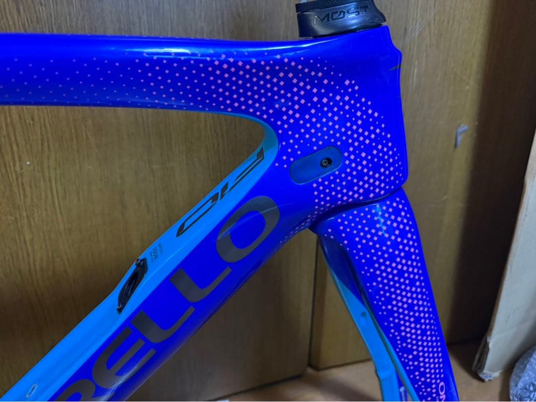 PINARELLO DOGMA F10 フルカーボン　ロードバイク　フレーム