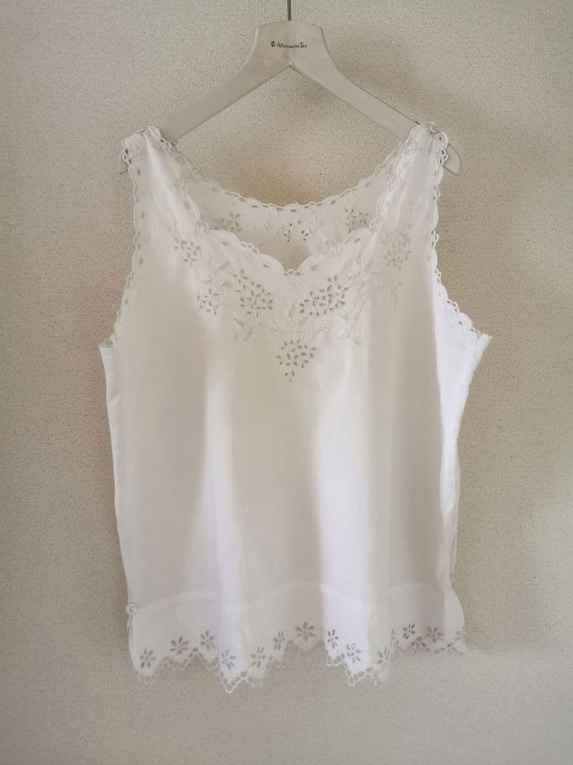 アンティークフランス アイレット花刺繍 スカラップリム リネンシャツ トップス