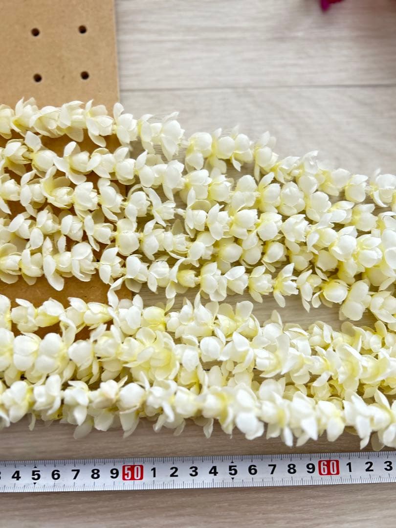 3058. フラダンス　タヒチアン　レイ　フラワーレイ　ピカケ　5連　ホワイト系