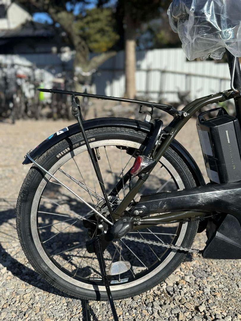 黒の電動アシストヤマハ自転車 20インチ バスケット付き