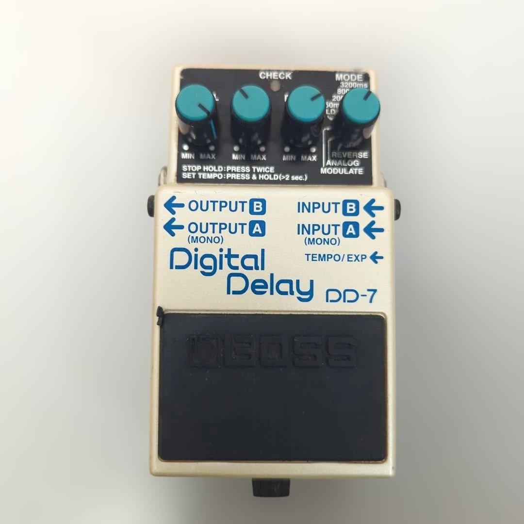 BOSS DD-7 デジタルディレイ　可動品　取説あり　エフェクター　ギター