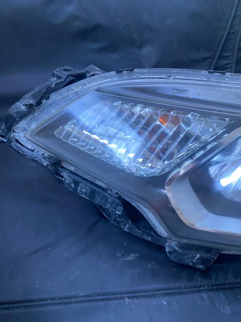 ホンダ フィット GK3 2013〜2017年 前期型　ハロゲン ヘッドライト