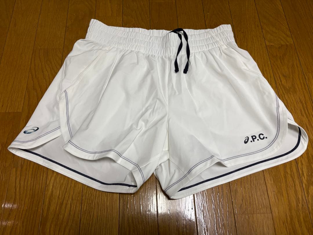 【新品未使用】A.P.C. × ASICS ホワイト ショーツ　SIZEＬ