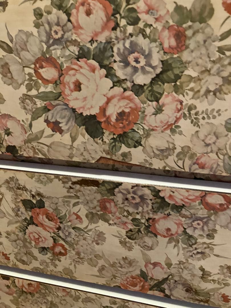 昭和　レトロ　花柄タンス ガラス棚付き