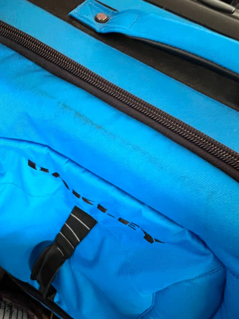 OAKLEY キャリーバッグ　青