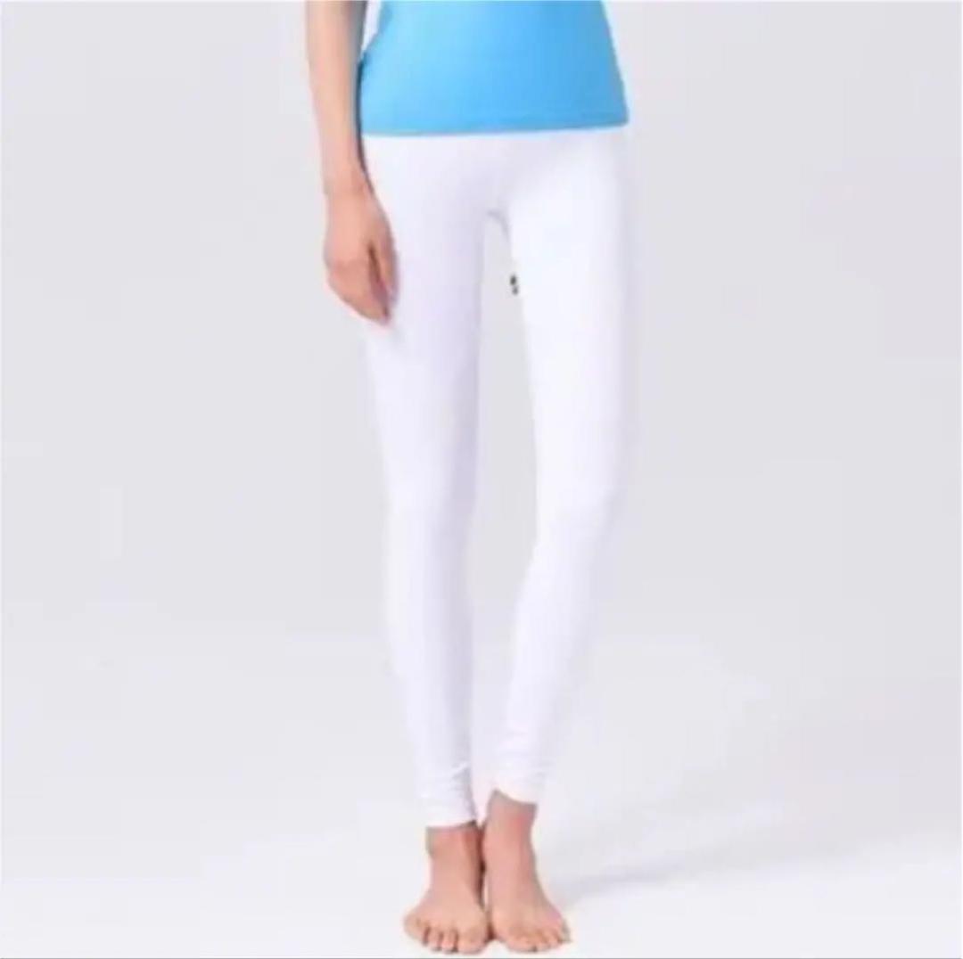 SALE！easyyoga レギンス／スノーホワイト　⭐︎人気⭐︎ ホワイトレギンス