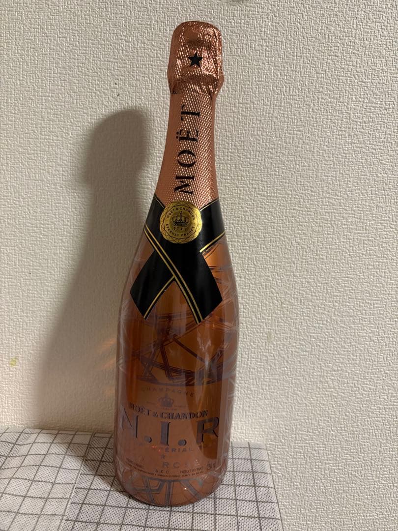 MOËT & CHANDON ロゼスパークリングワイン 750ml