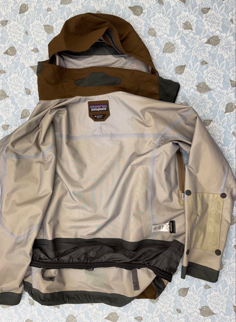 patagonia スキー /スノーボードウェア ブラウン/グリーン 男性用 M