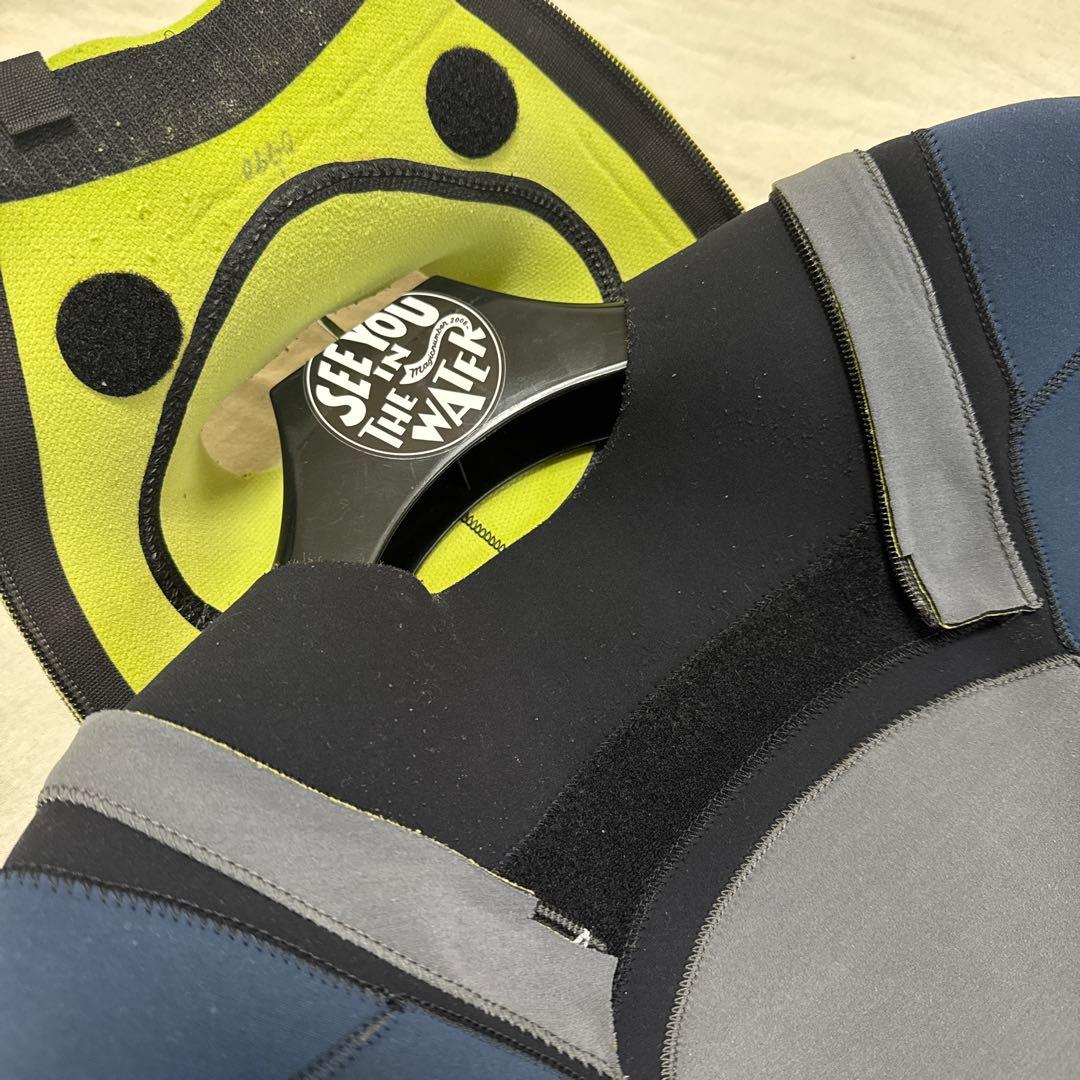 美品Bewet フルスーツ グレー/青 膝パッド付き