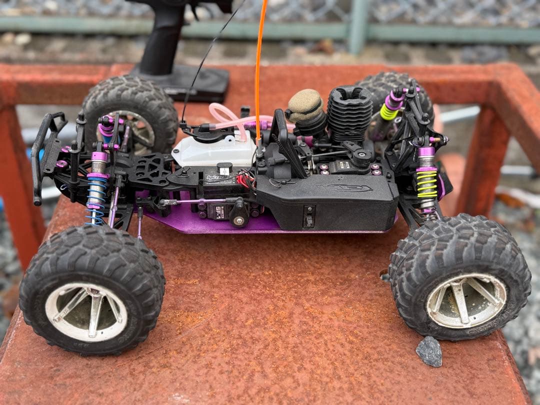 ＨＰＩ　mt2 ラジコンカー オフロード⭐️