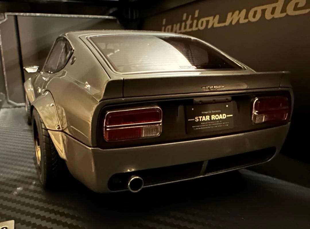 新品未展示品1/18 イグニッションモデル フェアレディZ(S30)スターロード