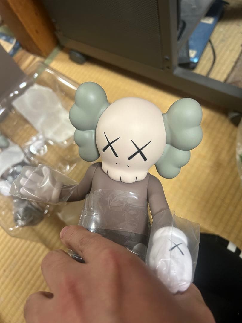 KAWS ALONG THE WAY 2体セット　真作　絶版　カウズ