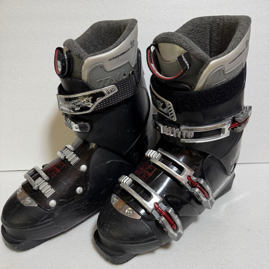 28CM28.5cmスキー ブーツ初心者黒色ブラック　ゲンファクトリー格安特価