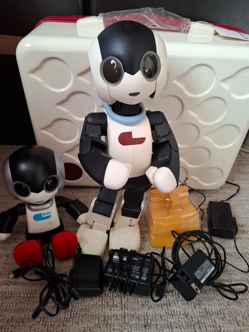 Robi完成品&マイルームRobiJr.ロボットおもちゃ 充電器付き