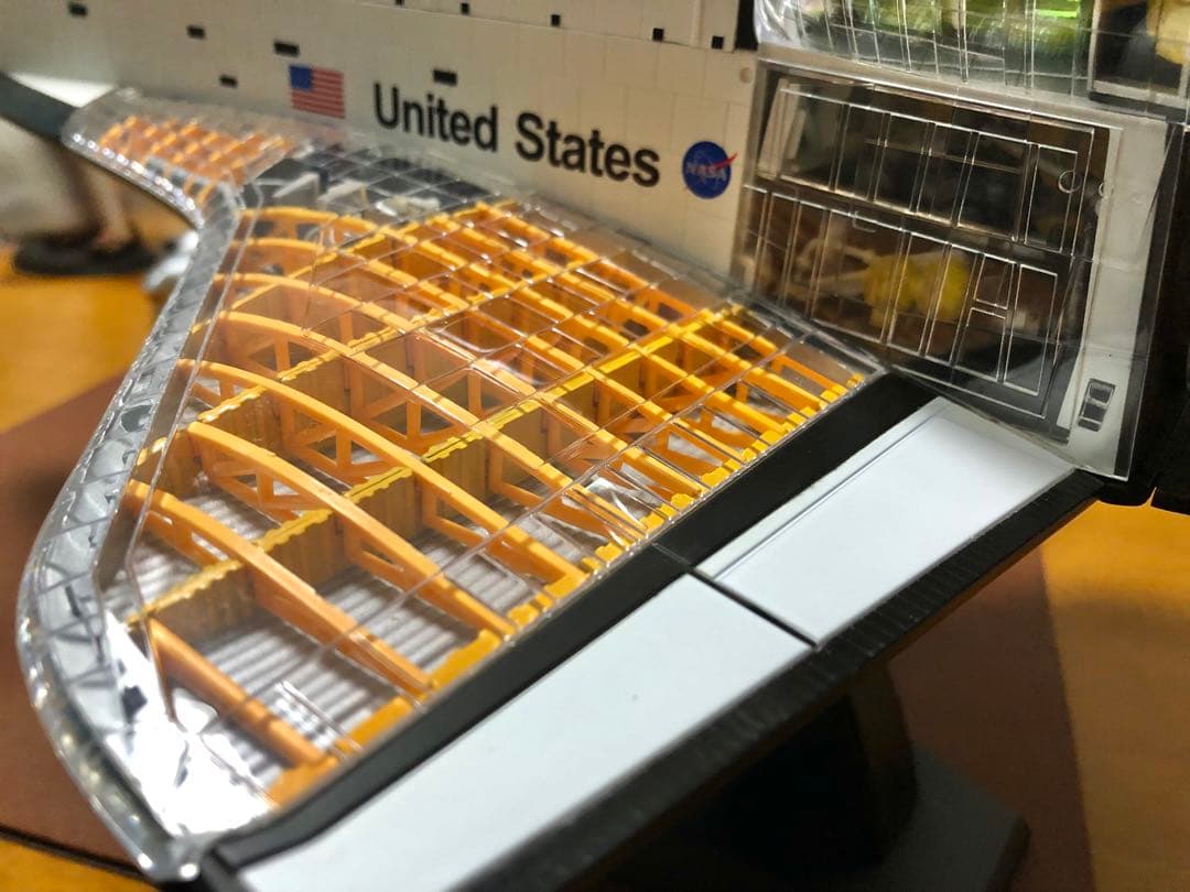 1/72￼ 特大￼スペースシャトル 4D VISION カット￼モデル￼完成品￼