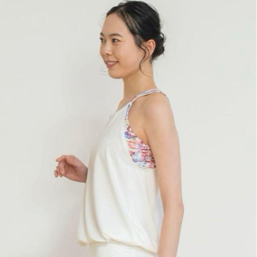 新品タグ付⭐️SUKALA エンブロイダリー　プリント　カバーキャミソール
