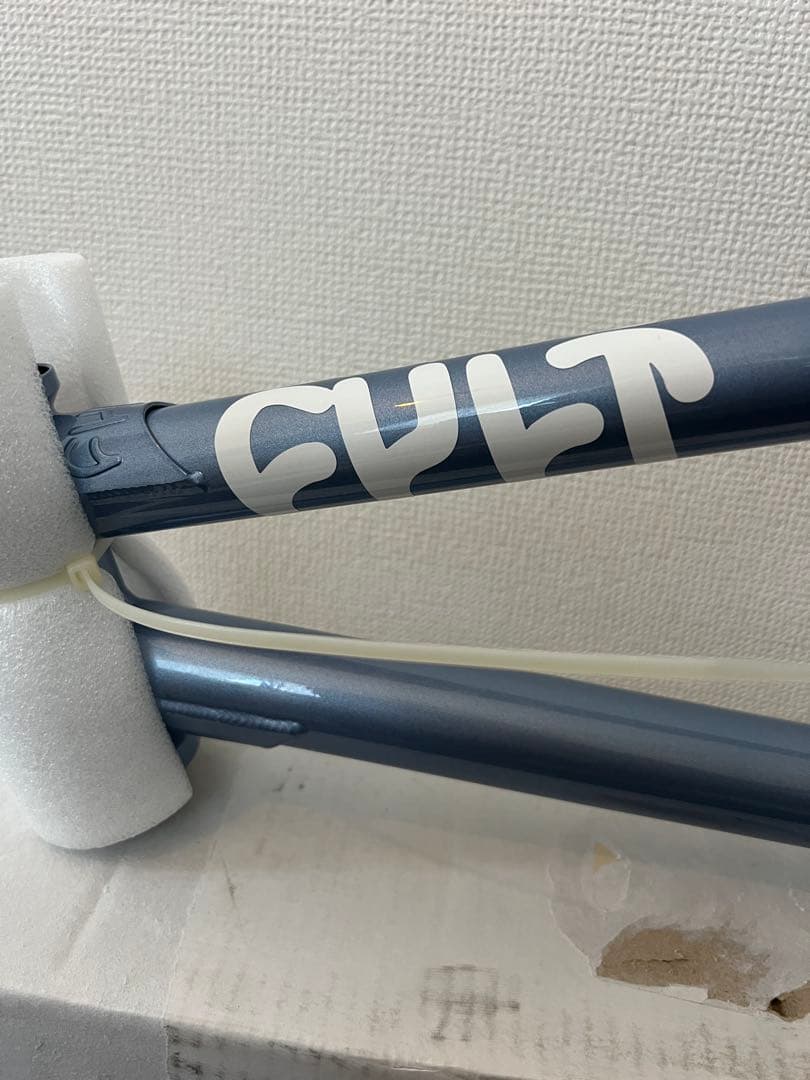 自転車本体 CULT Shorty Frame 20.5