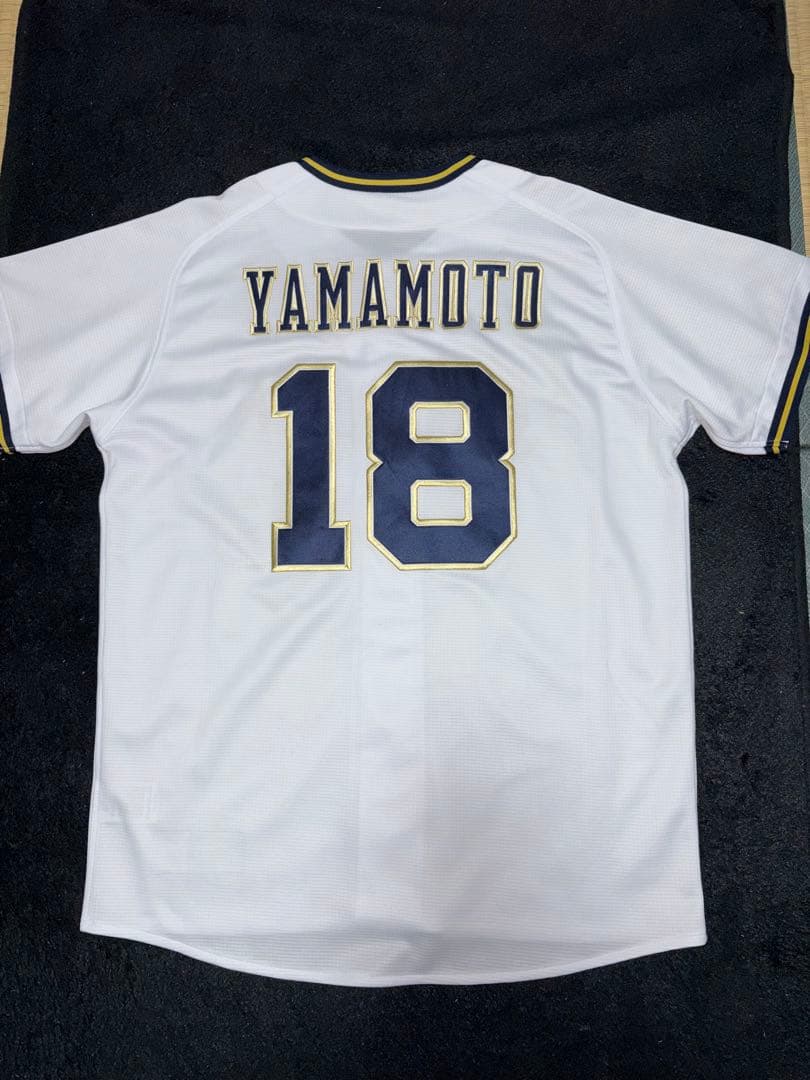 オリックスバファローズ 山本由伸 ユニフォーム Lサイズ 刺繍 ホーム 白