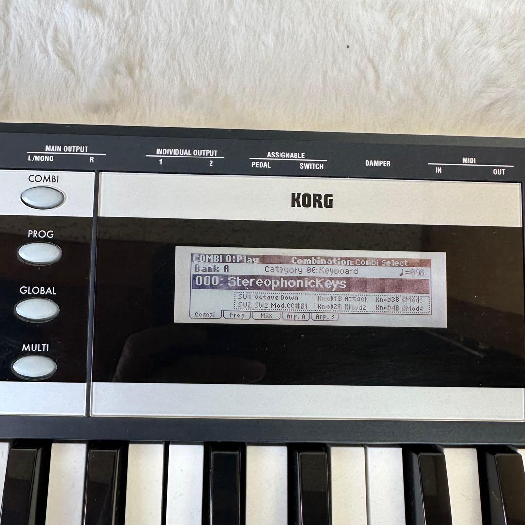 和田✨KORG✨ X50 シンセサイザー 61鍵盤　ケース付き