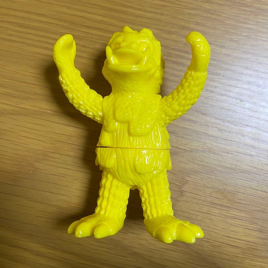 Killer J ミニサルモン ミニメヅラ 黄色成型　未塗装ソフビ 5427