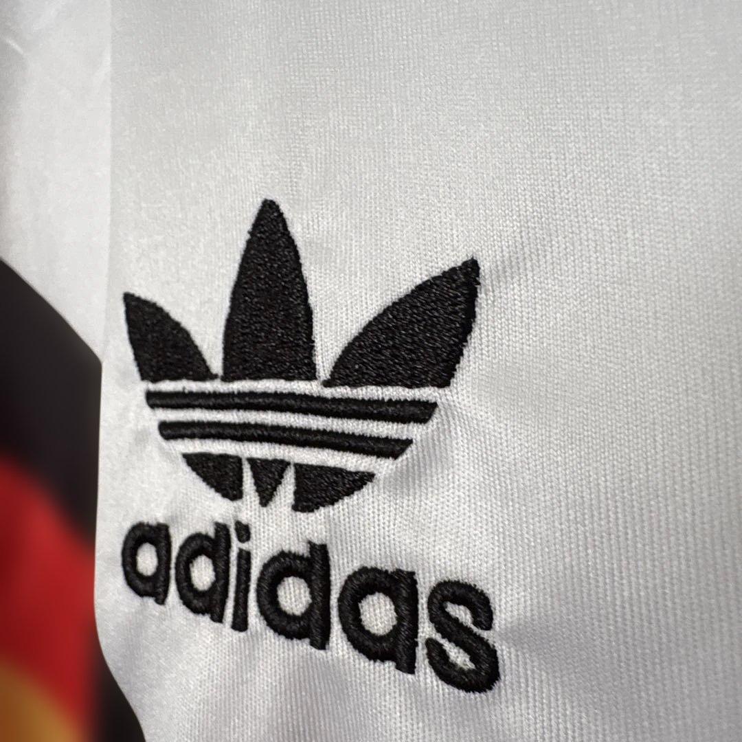 【51-39】1990年　ドイツ代表　復刻ユニフォーム　１０番