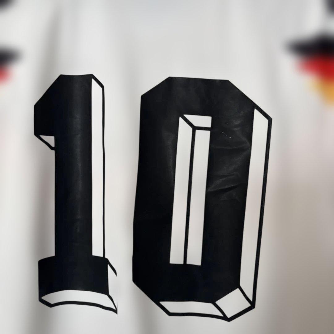 【51-39】1990年　ドイツ代表　復刻ユニフォーム　１０番