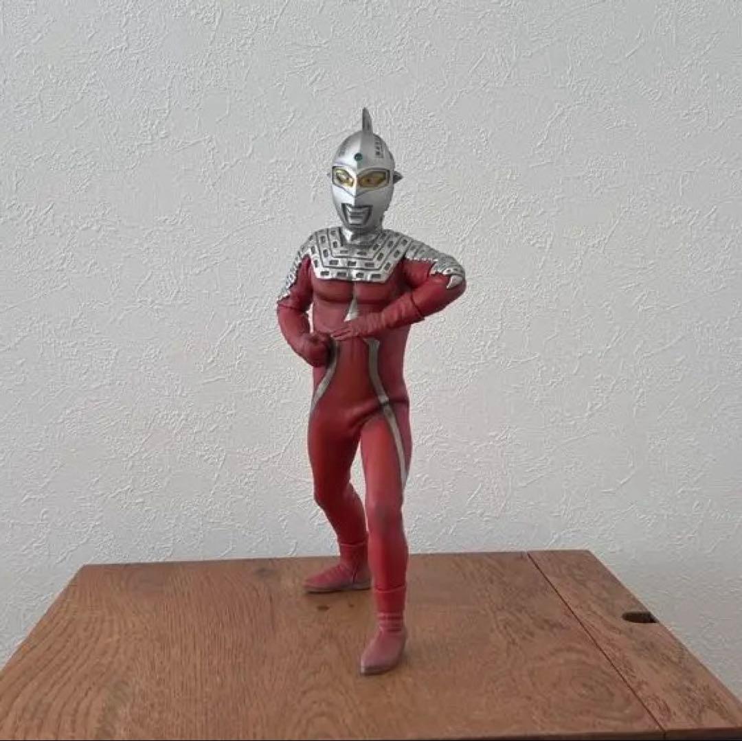 CCP【ウルトラセブン エメリウム ハイグレードVer.】発光ギミックなし