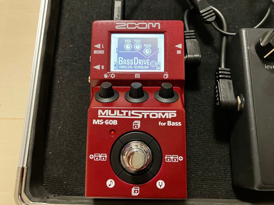 ベース　エフェクターセット　おまけ付き。