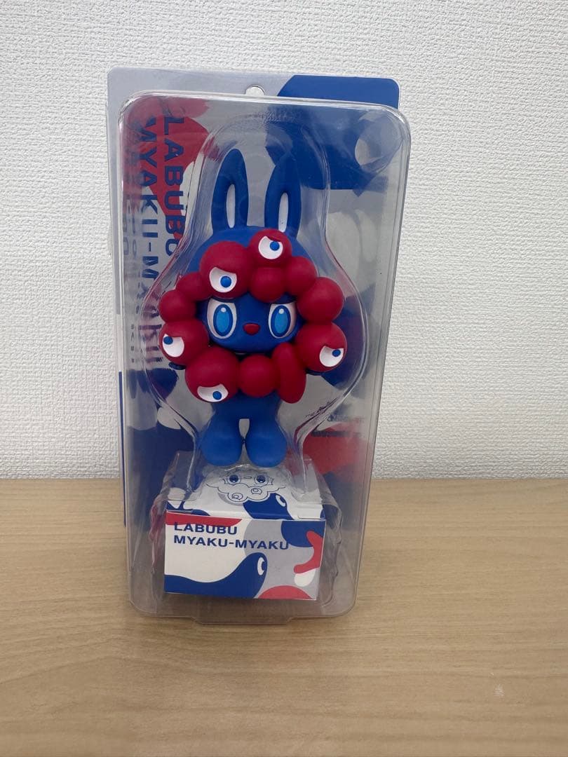 ラブブ×ミャクミャク 大阪関西万博限定 LABUBU MYAKU-MYAKU