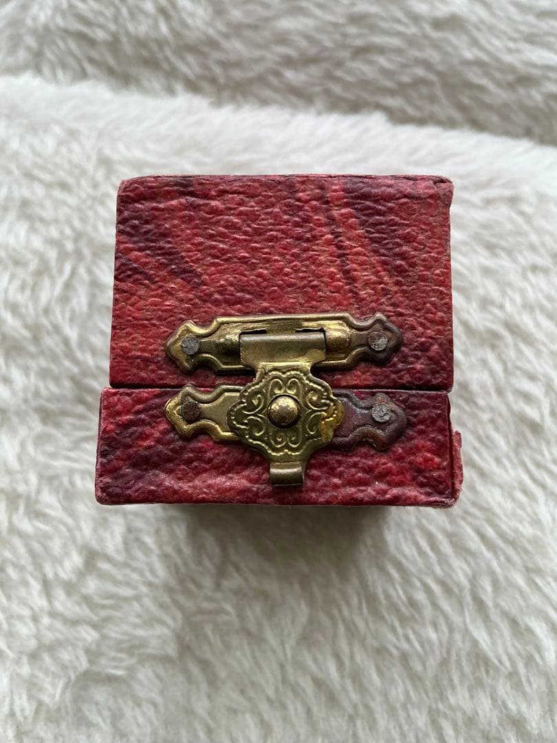 赤系紙張りヴィンテージジュエリーボックス