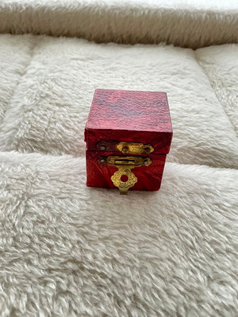 赤系紙張りヴィンテージジュエリーボックス