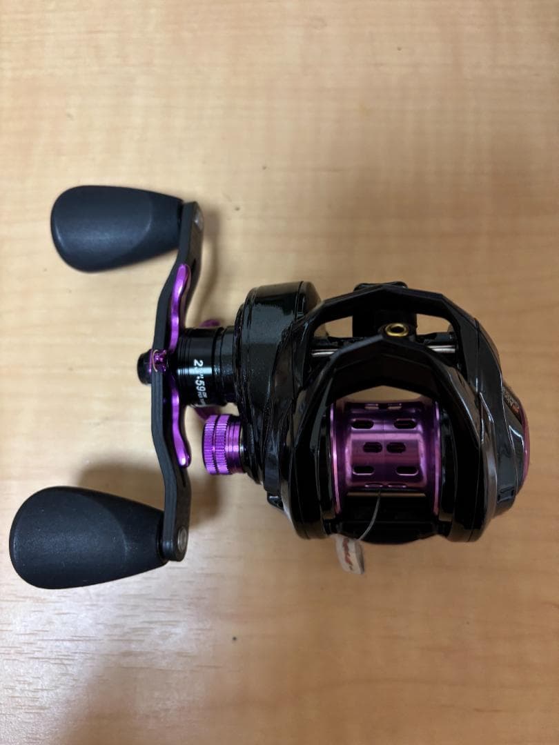 レボEXD W-L REVO EXD 左用　アブガルシア　ベイトリール