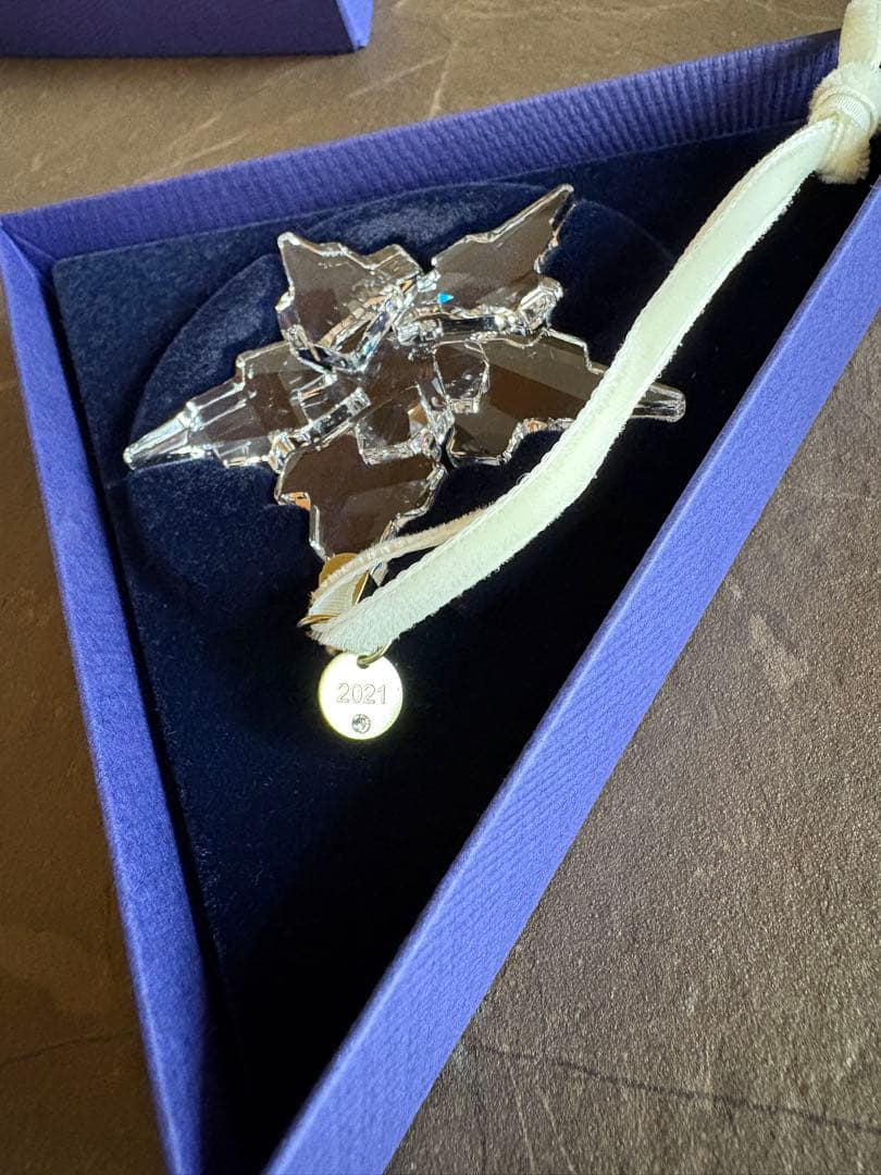 スワロフスキー クリスマスオーナメント 2021