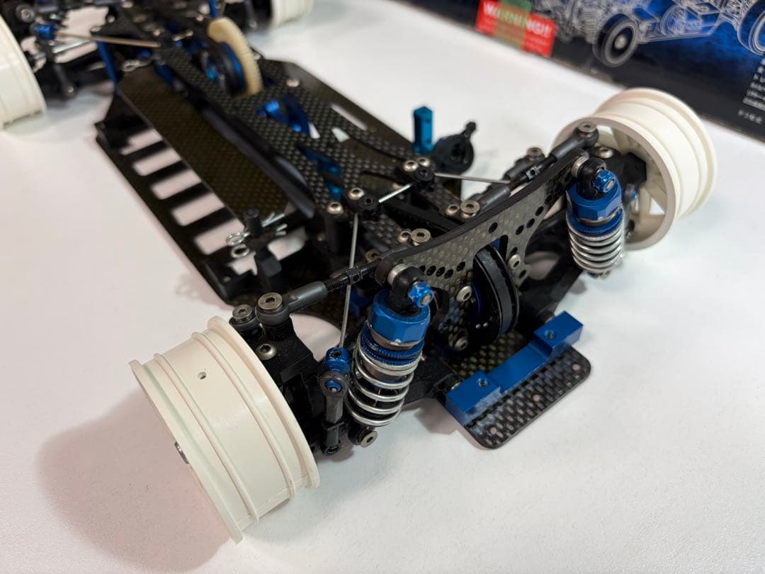 KAWADA 1/10スケール電動RCカーキット　SV-10 SIGMA